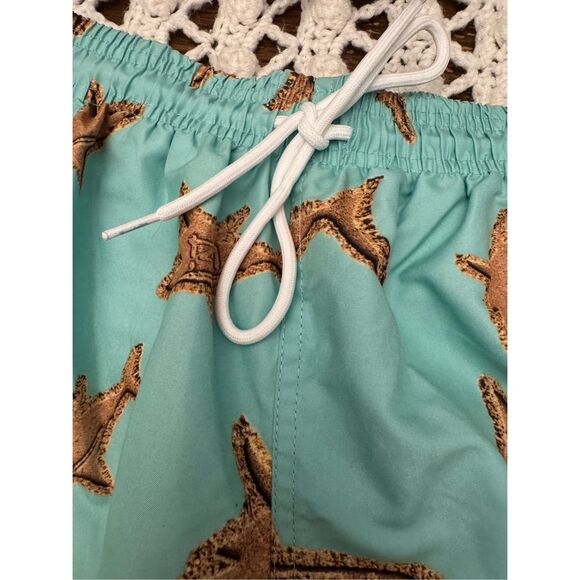 Izzy above knee tear resistant active wear size small new with tag. - Picture 2 of 6